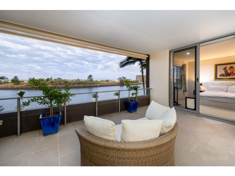415/3 Pendraat Parade, Hope Island QLD 4212