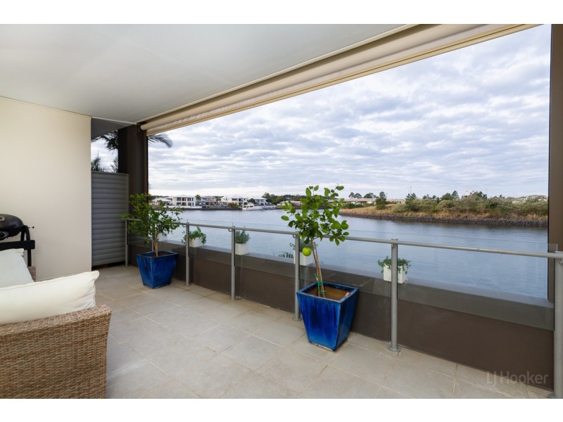 415/3 Pendraat Parade, Hope Island QLD 4212