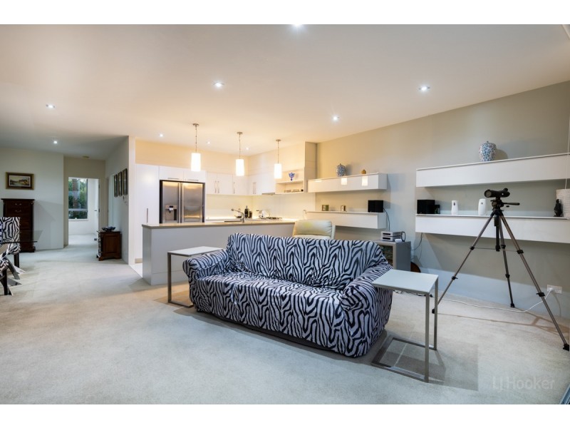 415/3 Pendraat Parade, Hope Island QLD 4212