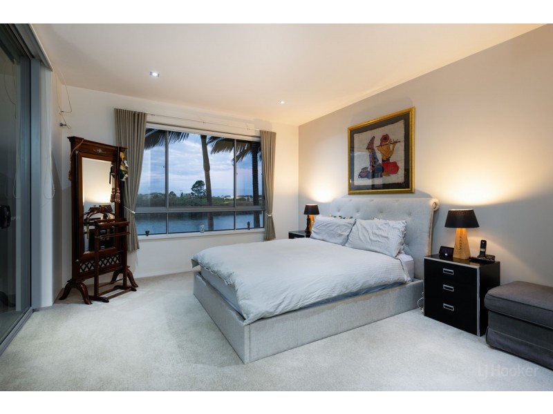 415/3 Pendraat Parade, Hope Island QLD 4212