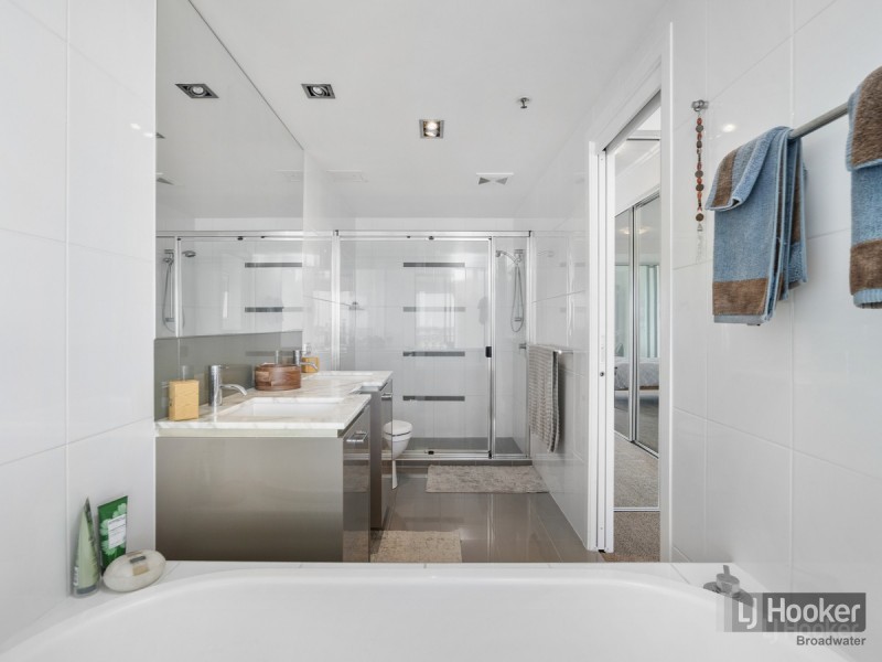 602/300 Marine Parade, Labrador QLD 4215