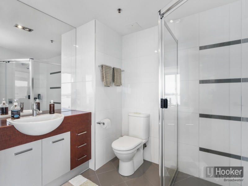 602/300 Marine Parade, Labrador QLD 4215