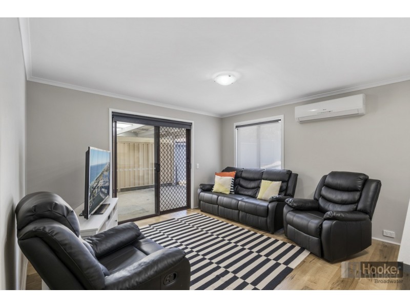1/179 Olsen Avenue, Labrador QLD 4215