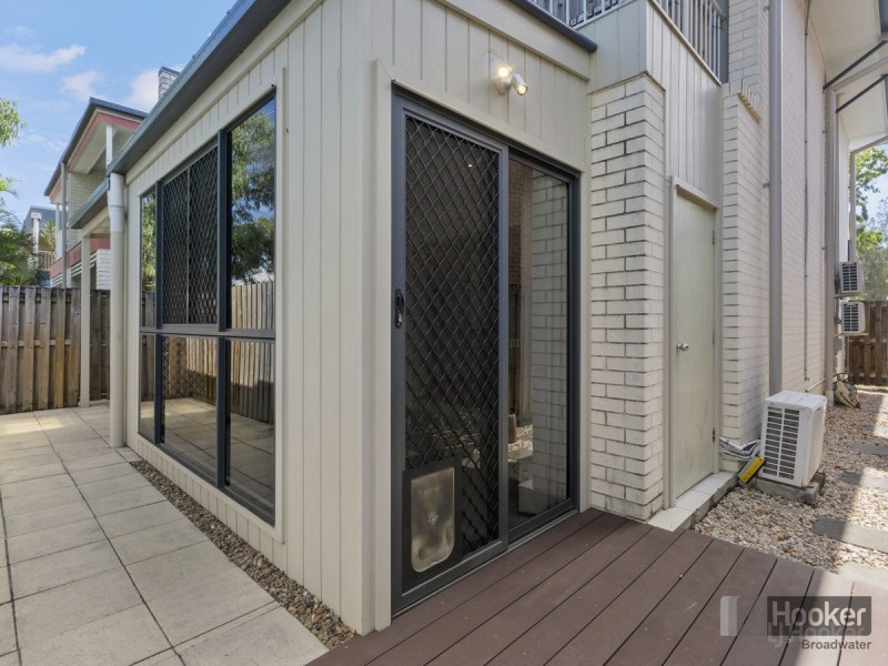 16/170 Whiting Street, Labrador QLD 4215