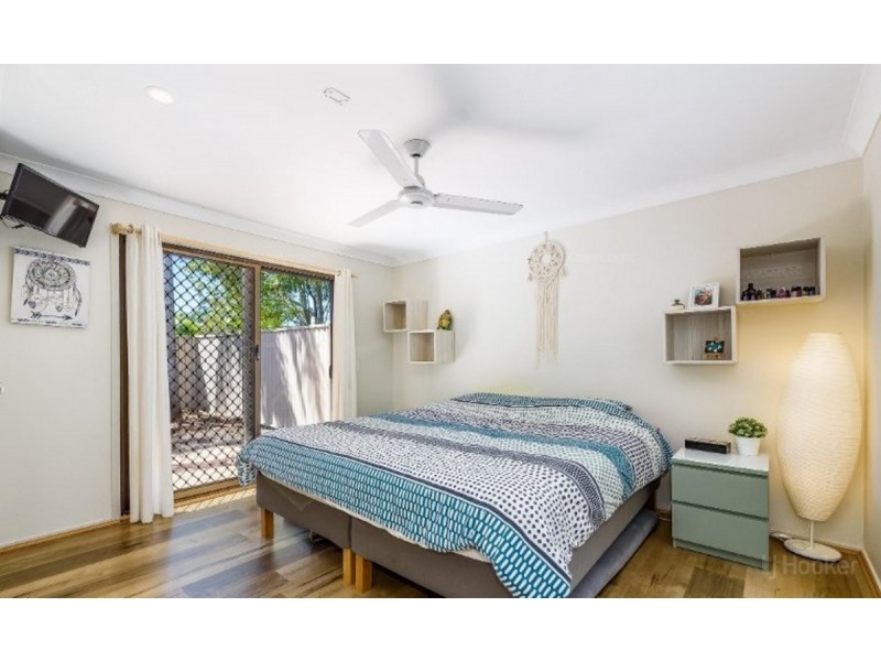 8/71 Olsen Avenue, Labrador QLD 4215