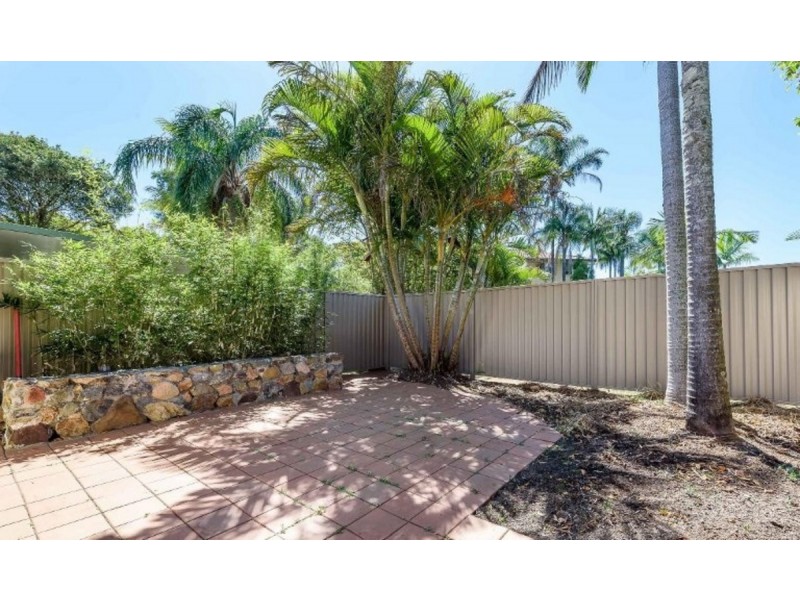 8/71 Olsen Avenue, Labrador QLD 4215