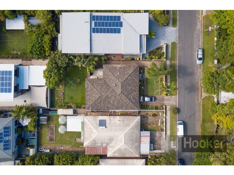 18 Billington Street, Labrador QLD 4215