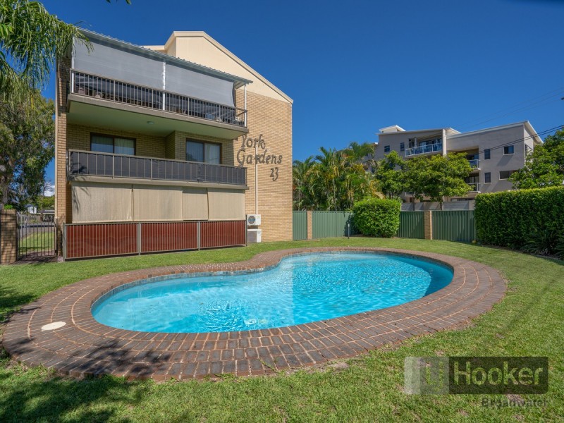 2/9 Bradford Street, Labrador QLD 4215