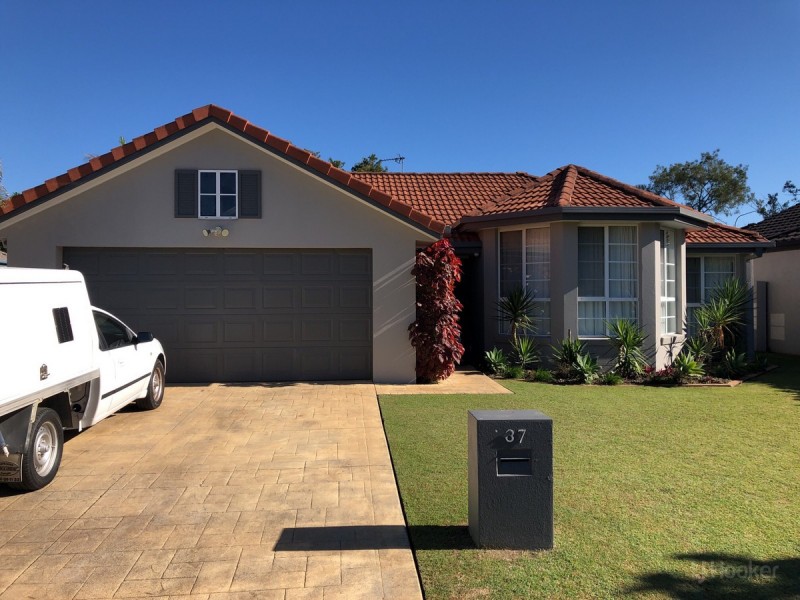 37 Tranquility Circuit, Helensvale QLD 4212