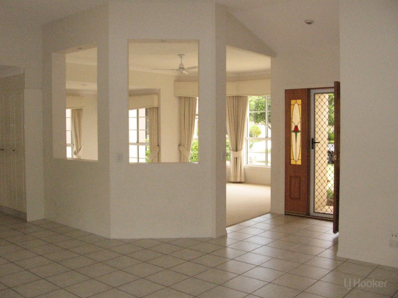 37 Tranquility Circuit, Helensvale QLD 4212