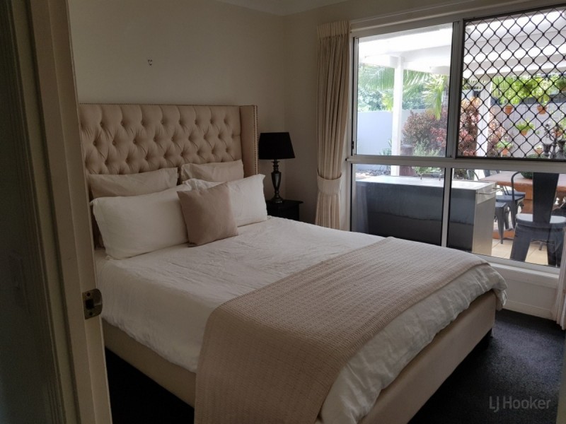 37 Tranquility Circuit, Helensvale QLD 4212