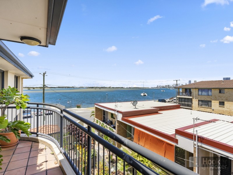 9/274 Marine Parade, Labrador QLD 4215