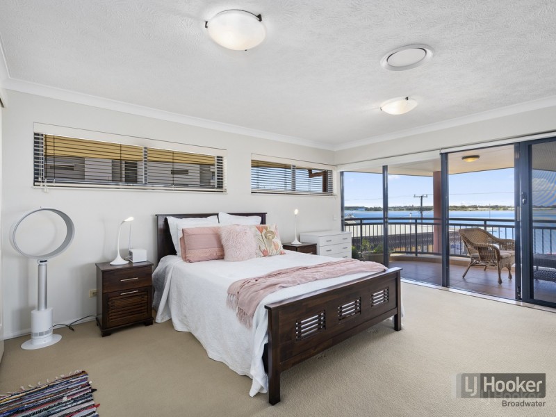 9/274 Marine Parade, Labrador QLD 4215