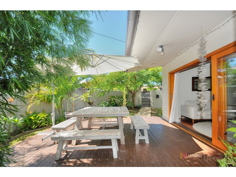 53 Deakin Avenue, Southport QLD 4215