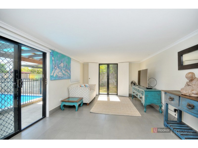 53 Deakin Avenue, Southport QLD 4215