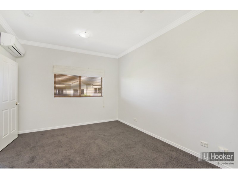 14/82 Limetree Parade, Runaway Bay QLD 4216