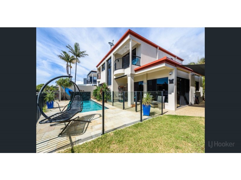 1/48 Vaggelas Crescent, Biggera Waters QLD 4216