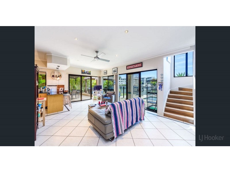 1/48 Vaggelas Crescent, Biggera Waters QLD 4216