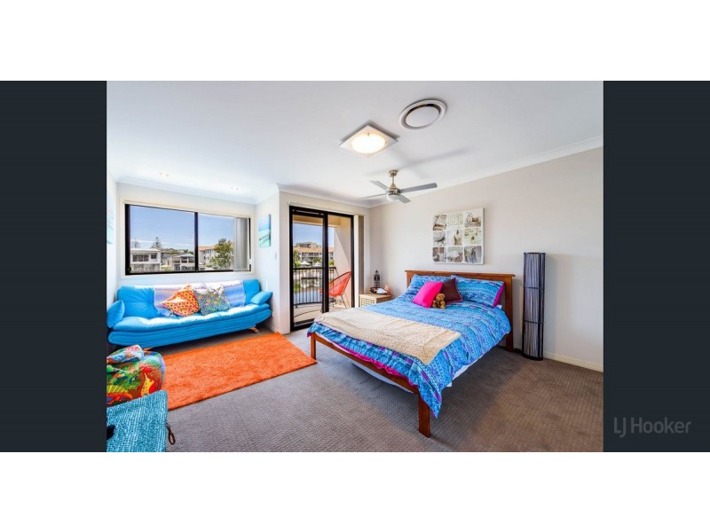 1/48 Vaggelas Crescent, Biggera Waters QLD 4216