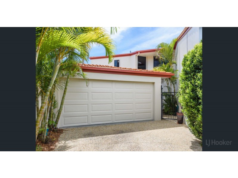 1/48 Vaggelas Crescent, Biggera Waters QLD 4216