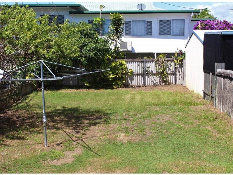 28 Central Street, Labrador QLD 4215