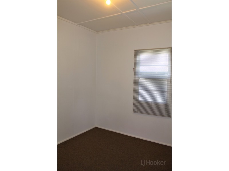 28 Central Street, Labrador QLD 4215