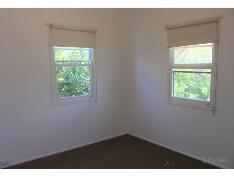 28 Central Street, Labrador QLD 4215