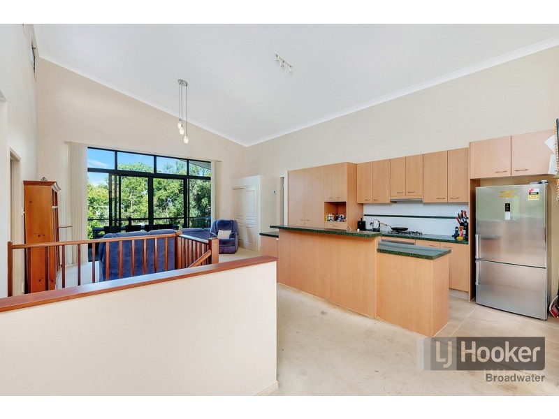20 Mid Esplanade, South Stradbroke QLD 4216