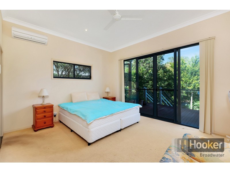 20 Mid Esplanade, South Stradbroke QLD 4216