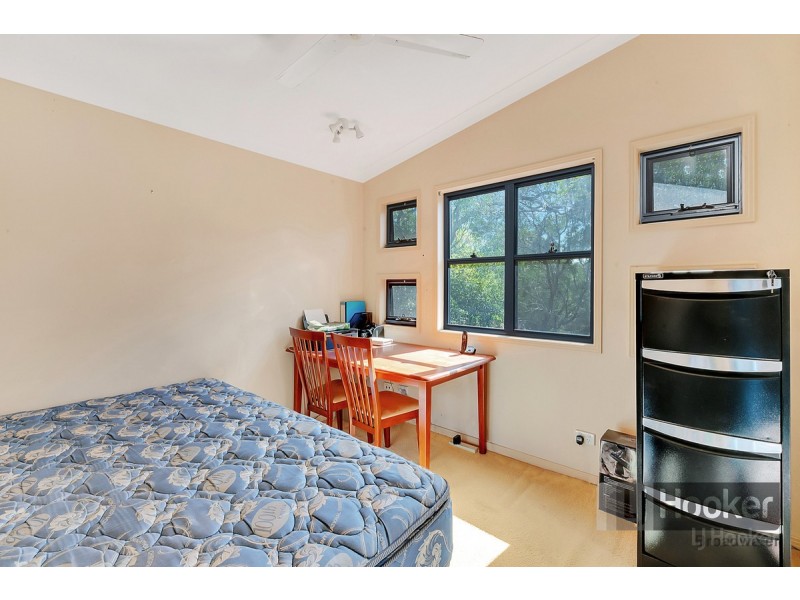 20 Mid Esplanade, South Stradbroke QLD 4216