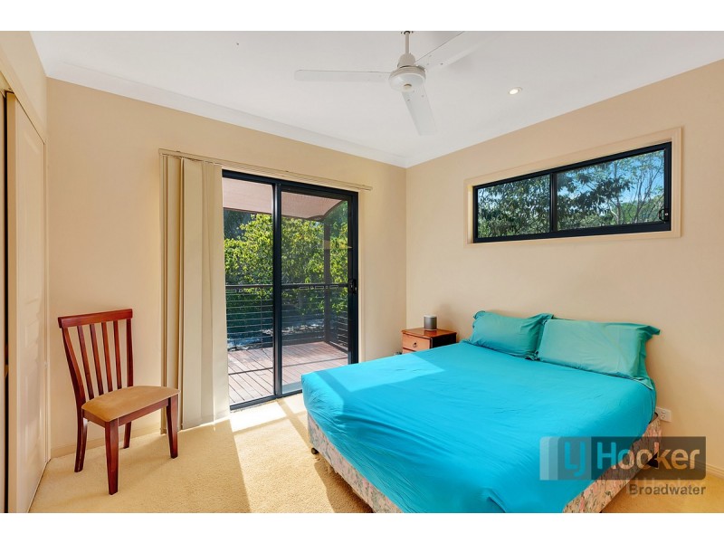 20 Mid Esplanade, South Stradbroke QLD 4216