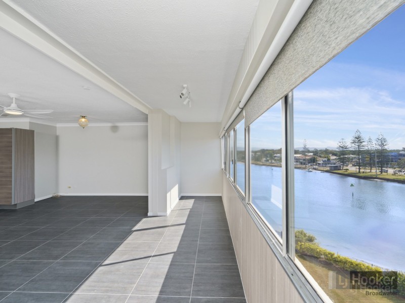 17/554 Marine Parade, Biggera Waters QLD 4216