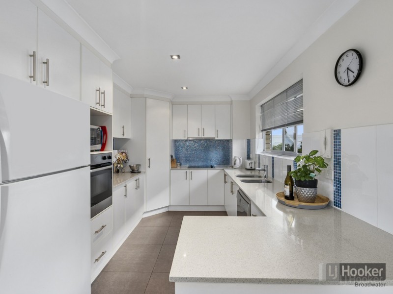 9/216 Marine Parade, Labrador QLD 4215