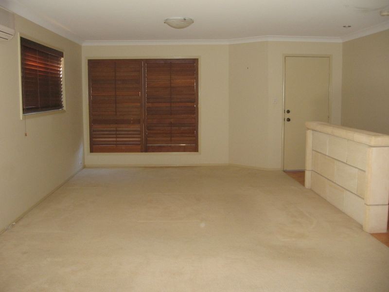 2/22 Harley Street, Labrador QLD 4215