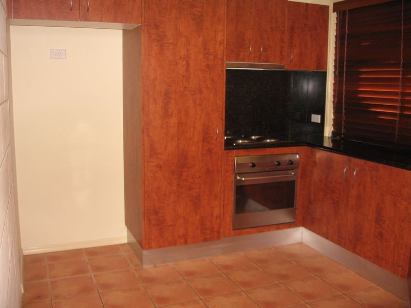 2/22 Harley Street, Labrador QLD 4215