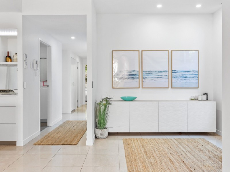 2002/438 Marine Parade, Biggera Waters QLD 4216