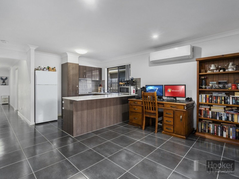 72 Fountain Street, Pimpama QLD 4209