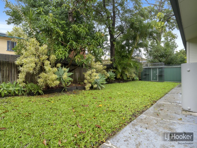 15 Billington Street, Labrador QLD 4215