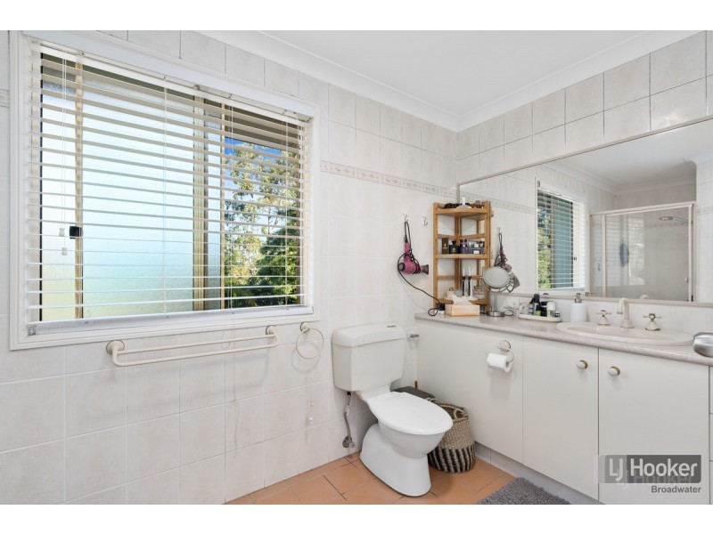 52 Arnold Palmer Drive, Parkwood QLD 4214