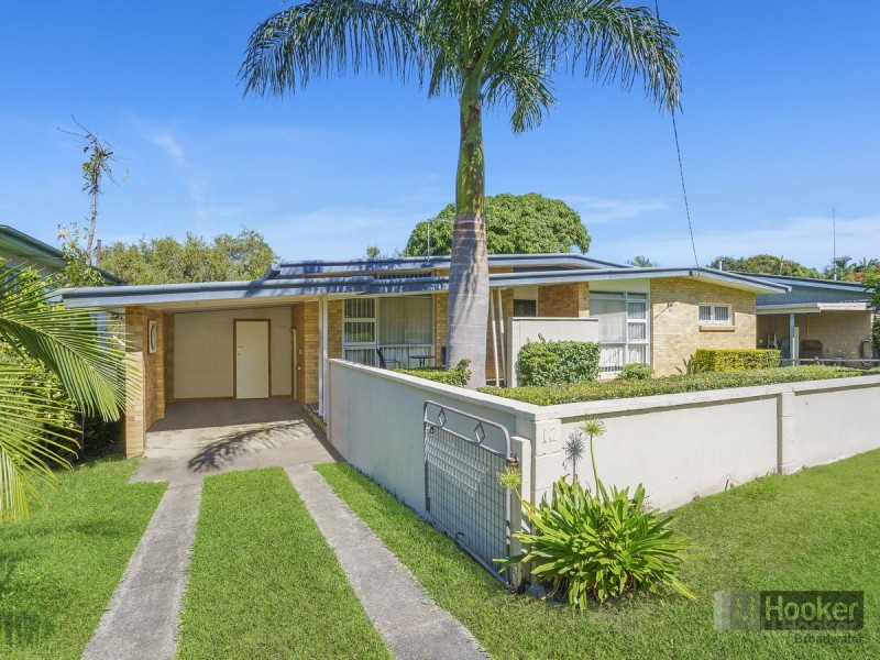12 Second Avenue, Labrador QLD 4215