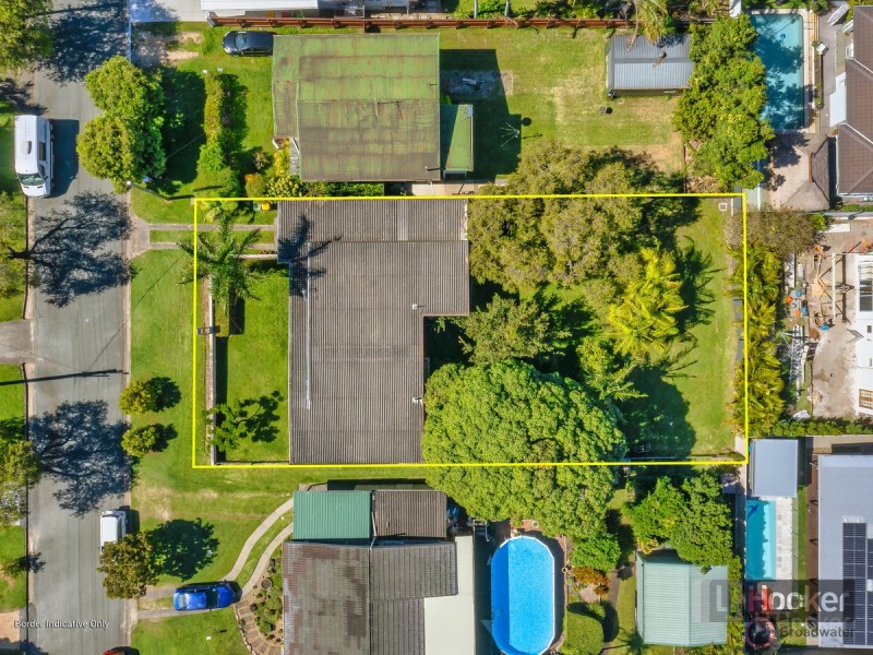 12 Second Avenue, Labrador QLD 4215