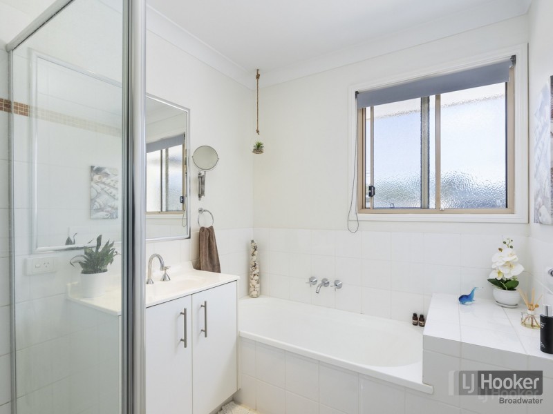 3/15 Harley Street, Labrador QLD 4215