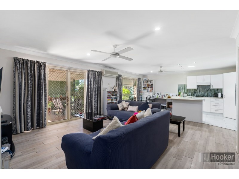 1/2 Brown Street, Labrador QLD 4215