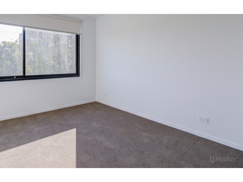 804/372 Marine Parade, Labrador QLD 4215