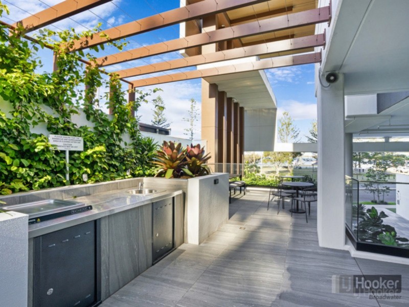 804/372 Marine Parade, Labrador QLD 4215