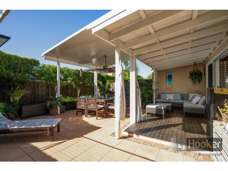 2/75 Broad Street, Labrador QLD 4215
