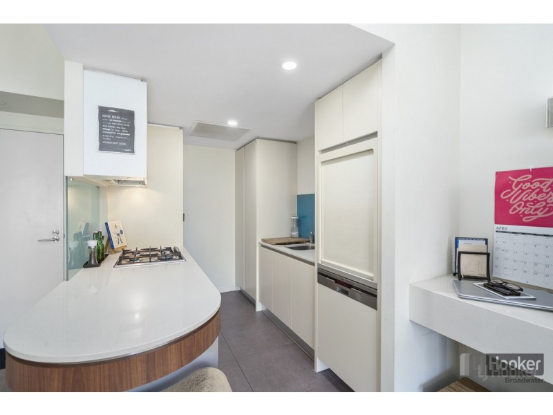 P11/28 Bayview Street, Runaway Bay QLD 4216