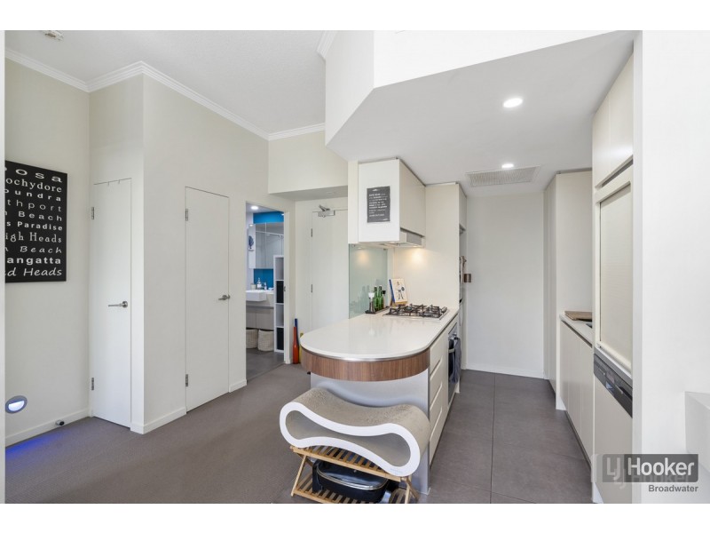 P11/28 Bayview Street, Runaway Bay QLD 4216