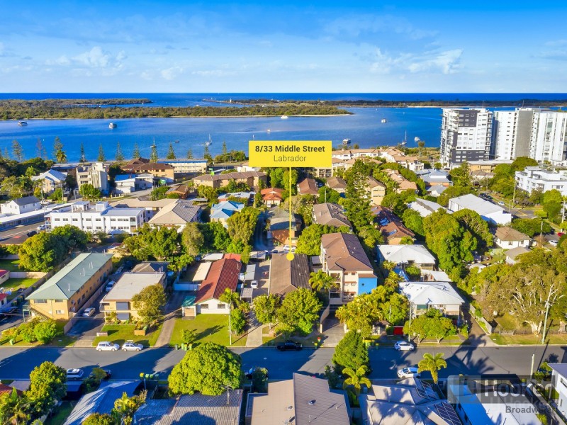 8/33 Middle Street, Labrador QLD 4215