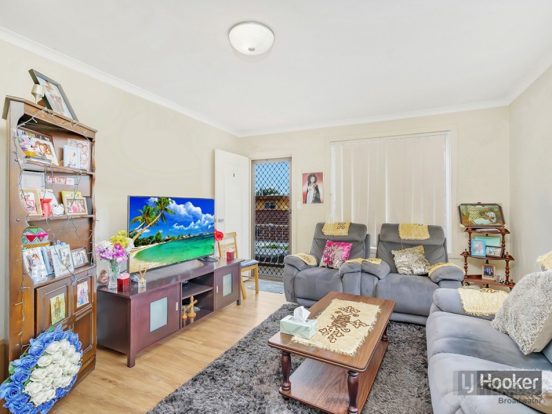 8/33 Middle Street, Labrador QLD 4215